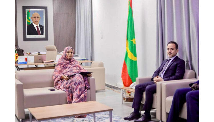 وزيرة المياه تبحث تجري مباحثات مع المدير الإقليمي لليونسكو بالمغرب العربي