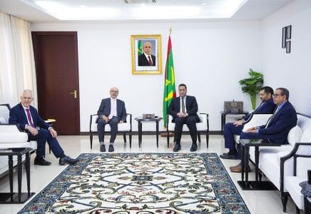 ولد اجاي يلتقي سفيري المملكة المتحدة والبرازيل ويناقش معهما علاقات التعاون بين موريتانيا وبلادهما