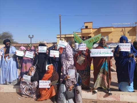 ازويرات : مـظاهرة احتجاجيــة  للمــطالبــة بتخفيض الأسعار