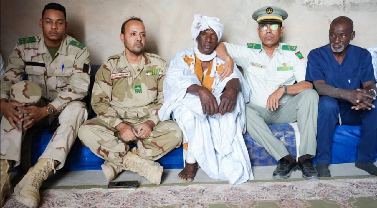 وفد عسكري يعزي أسرة جندي توفي بمستشفى نواكشوط العسكري