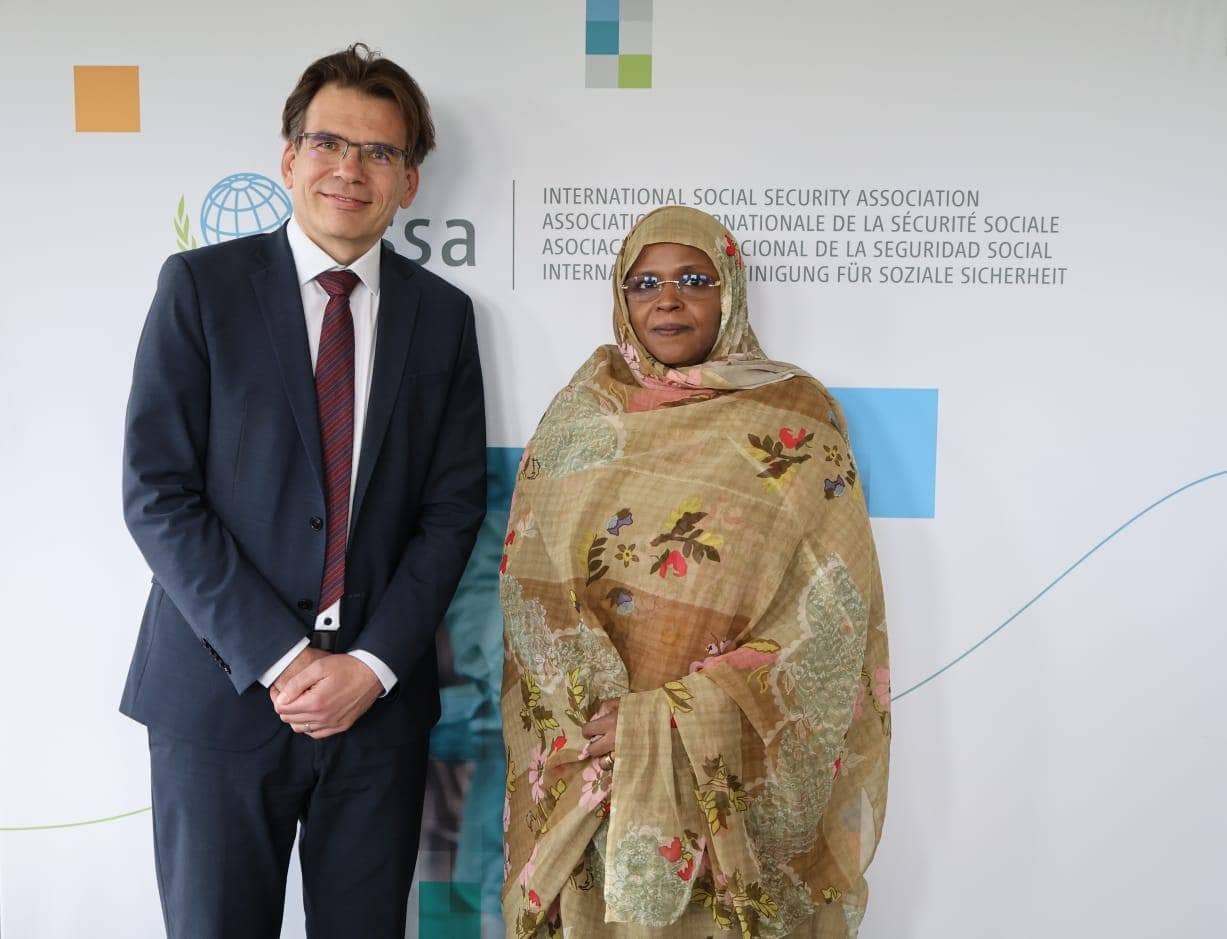 وزيرة الوظيفة العمومية تجري مباحثات مع مدير الجمعية الدولية للضمان الاجتماعي