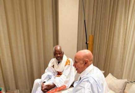 الرئيس غزواني يزور مسعود ولد بلخير في أبوظبي للاطمئنان على صحته