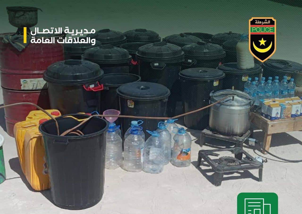 الشـــرطة تفكـــك ورشــة سريــــة  لإنتاج مشروب مسكر في نواذيبو