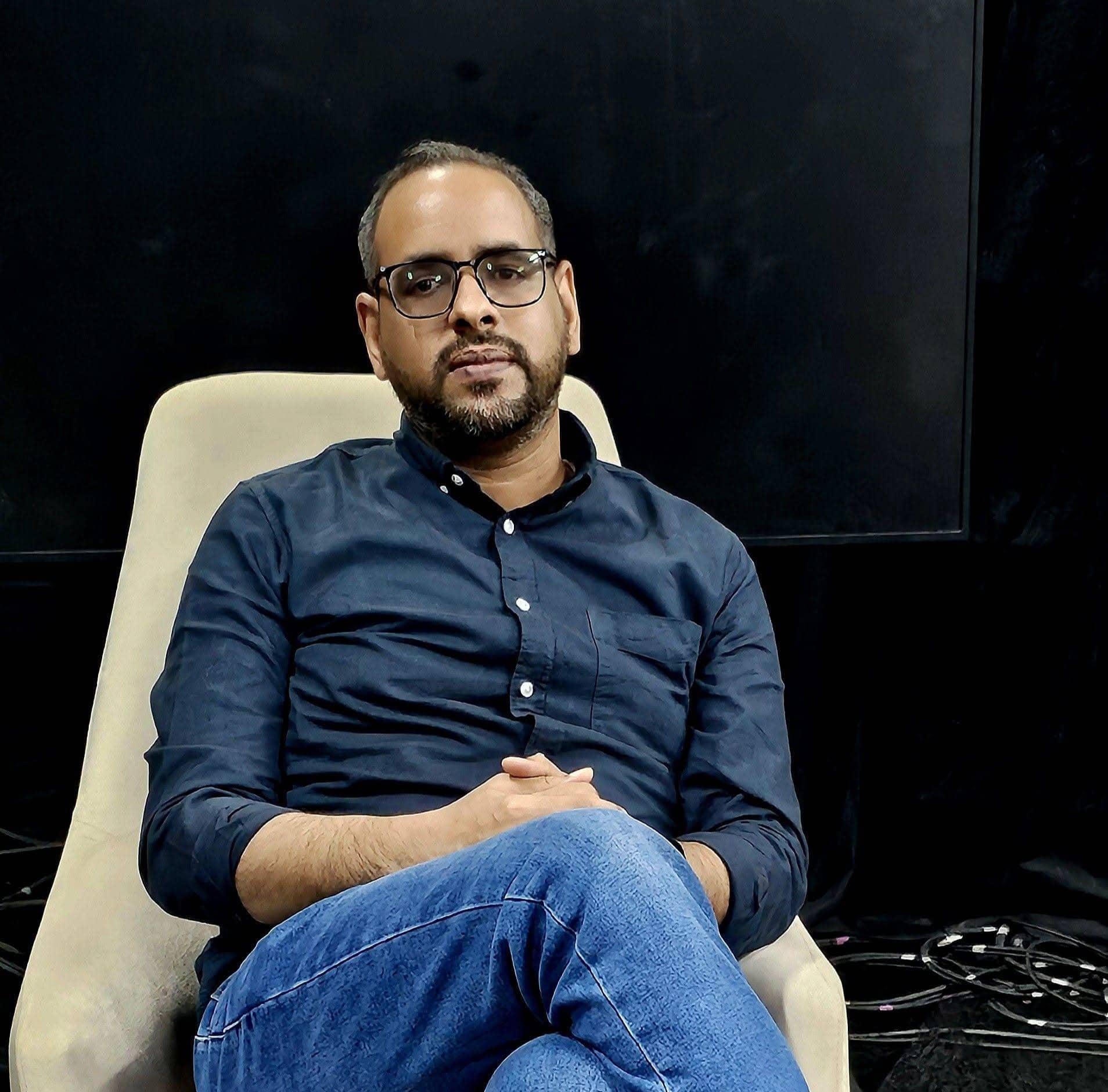 الصحفي محمدي موسى دهاه يطلق مشروعه الإعلامي الجديد منصة”حبر”