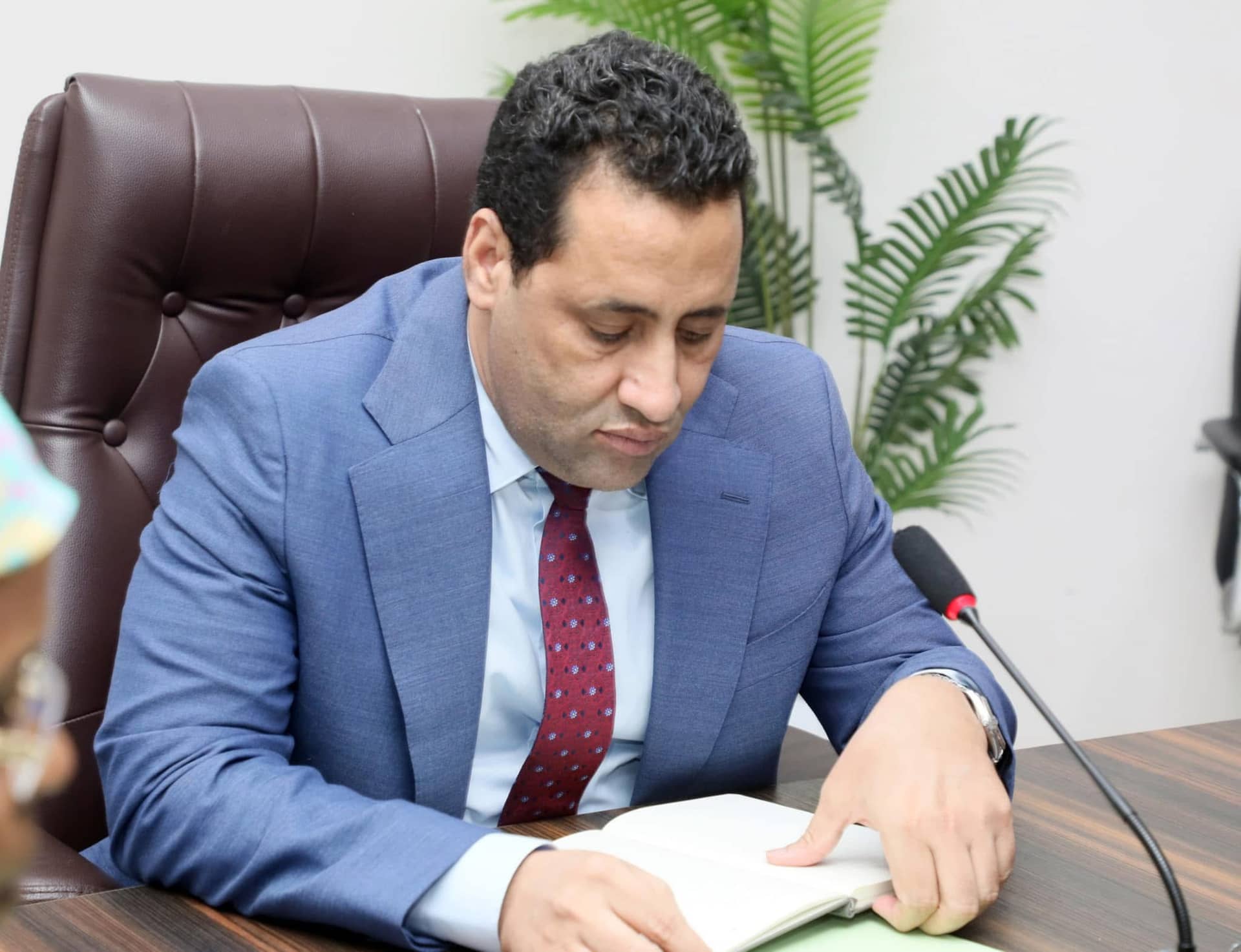 ولد اجاي يوجه بتسهيل اكتتاب 3000 موظف وضمان شفافيته