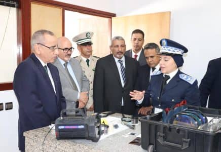 وزير الداخلية يبحث في المغرب التعاون الأمني ومراقبة الحدود